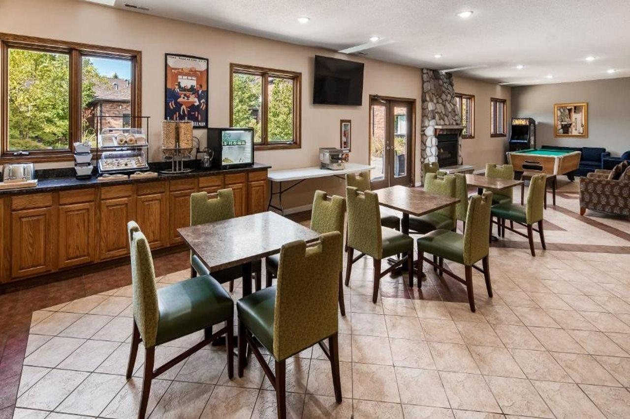 ניו באפלו Bliss Point Inn & Suites מראה חיצוני תמונה